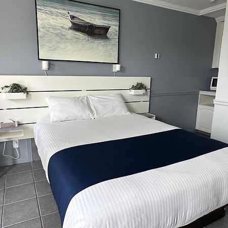 שרברוק Motel Le Refuge מראה חיצוני תמונה