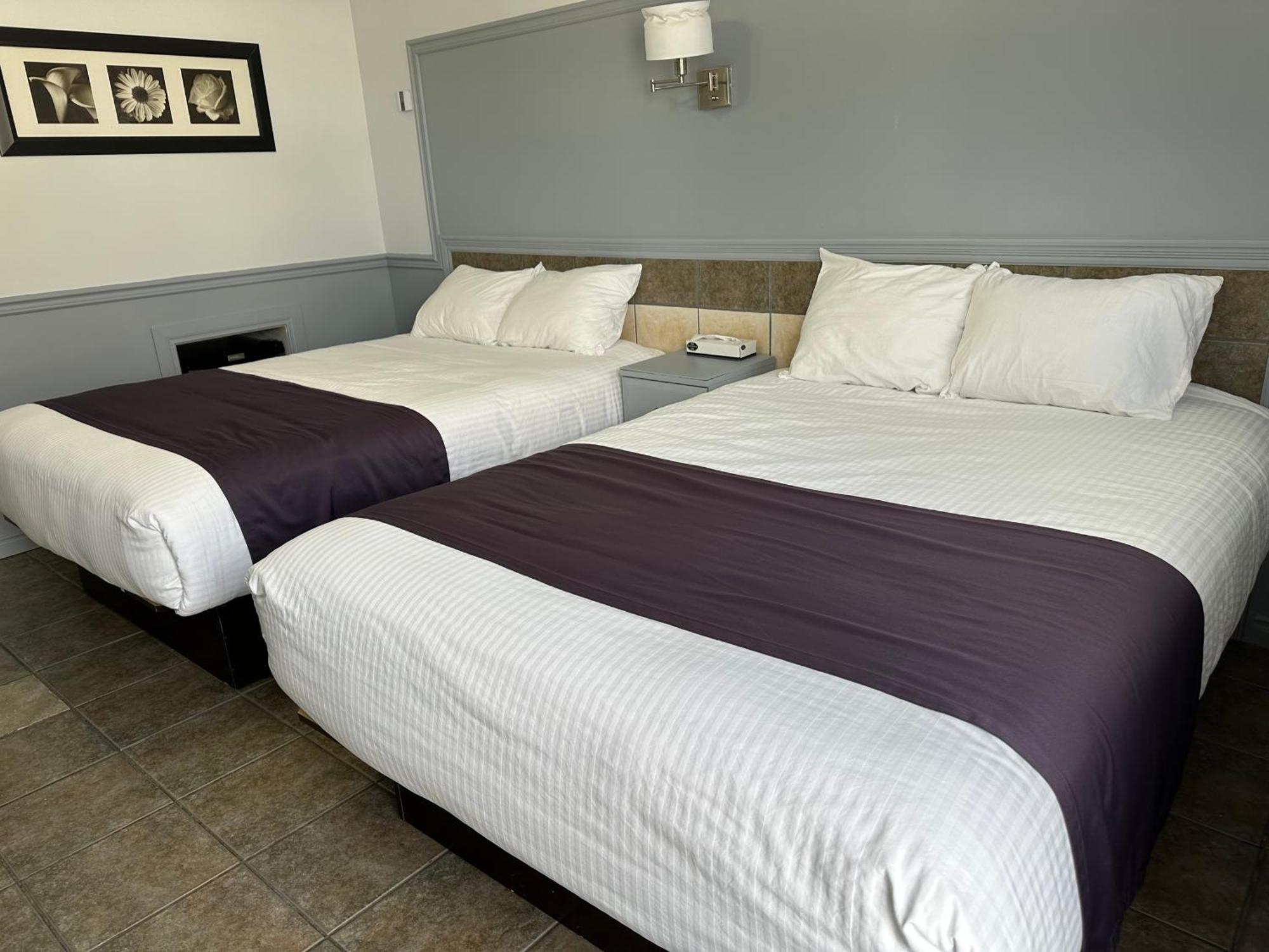 שרברוק Motel Le Refuge מראה חיצוני תמונה