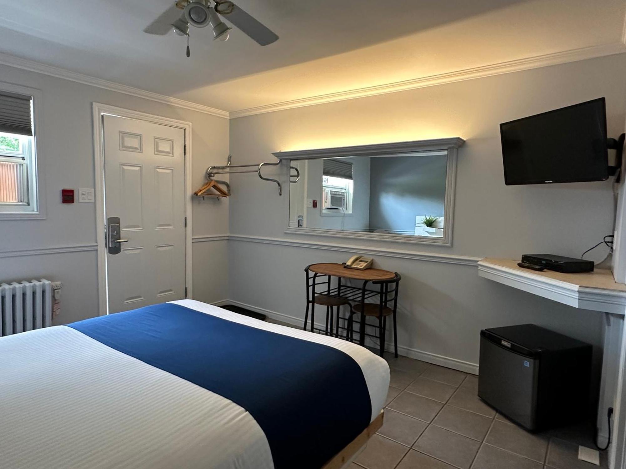 שרברוק Motel Le Refuge מראה חיצוני תמונה